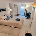 بيت للعطل Waterfront In Cap D