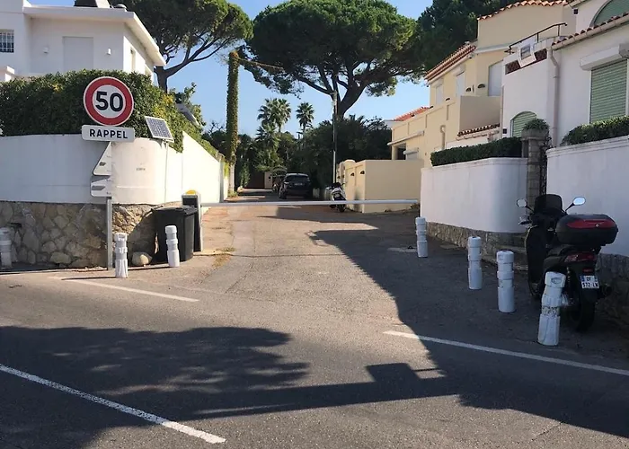 Waterfront In Cap D بيت للعطل أنتيب