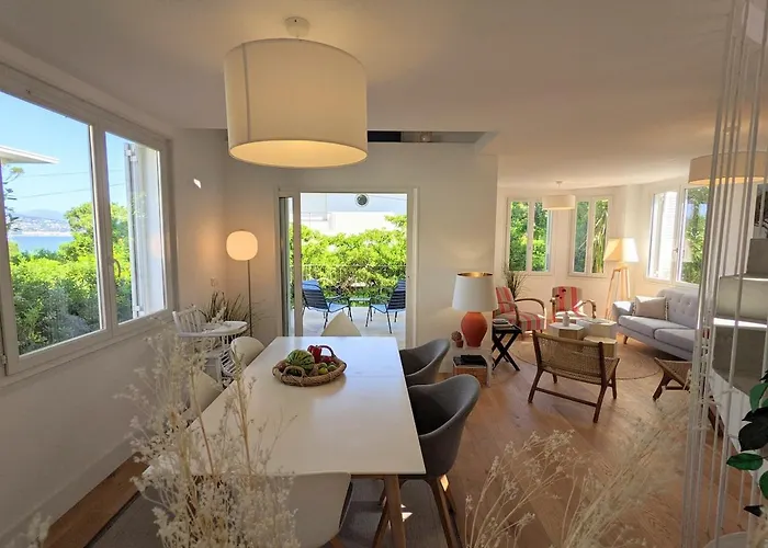 بيت للعطل Waterfront In Cap D