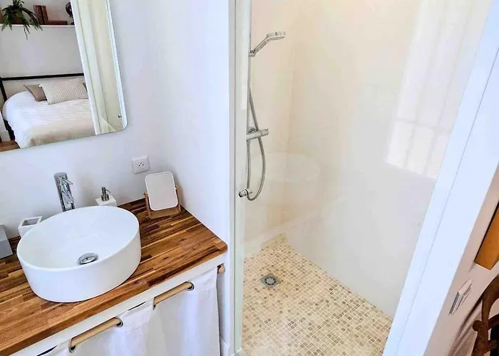 Waterfront In Cap D أنتيب