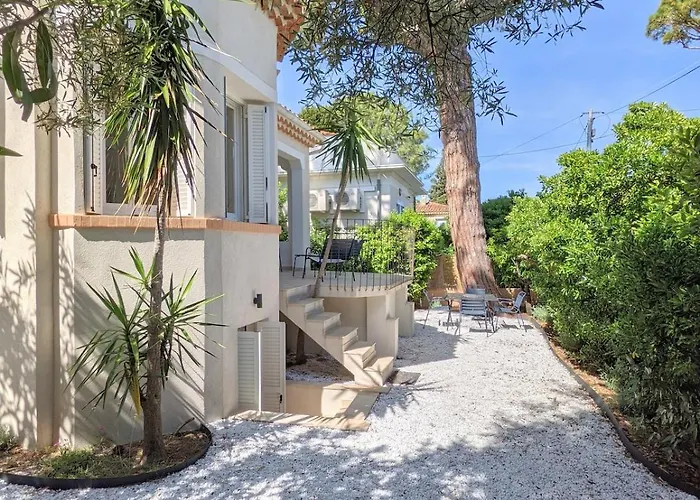 بيت للعطل Waterfront In Cap D