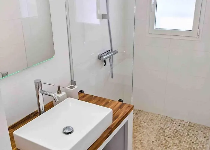 Waterfront In Cap D أنتيب